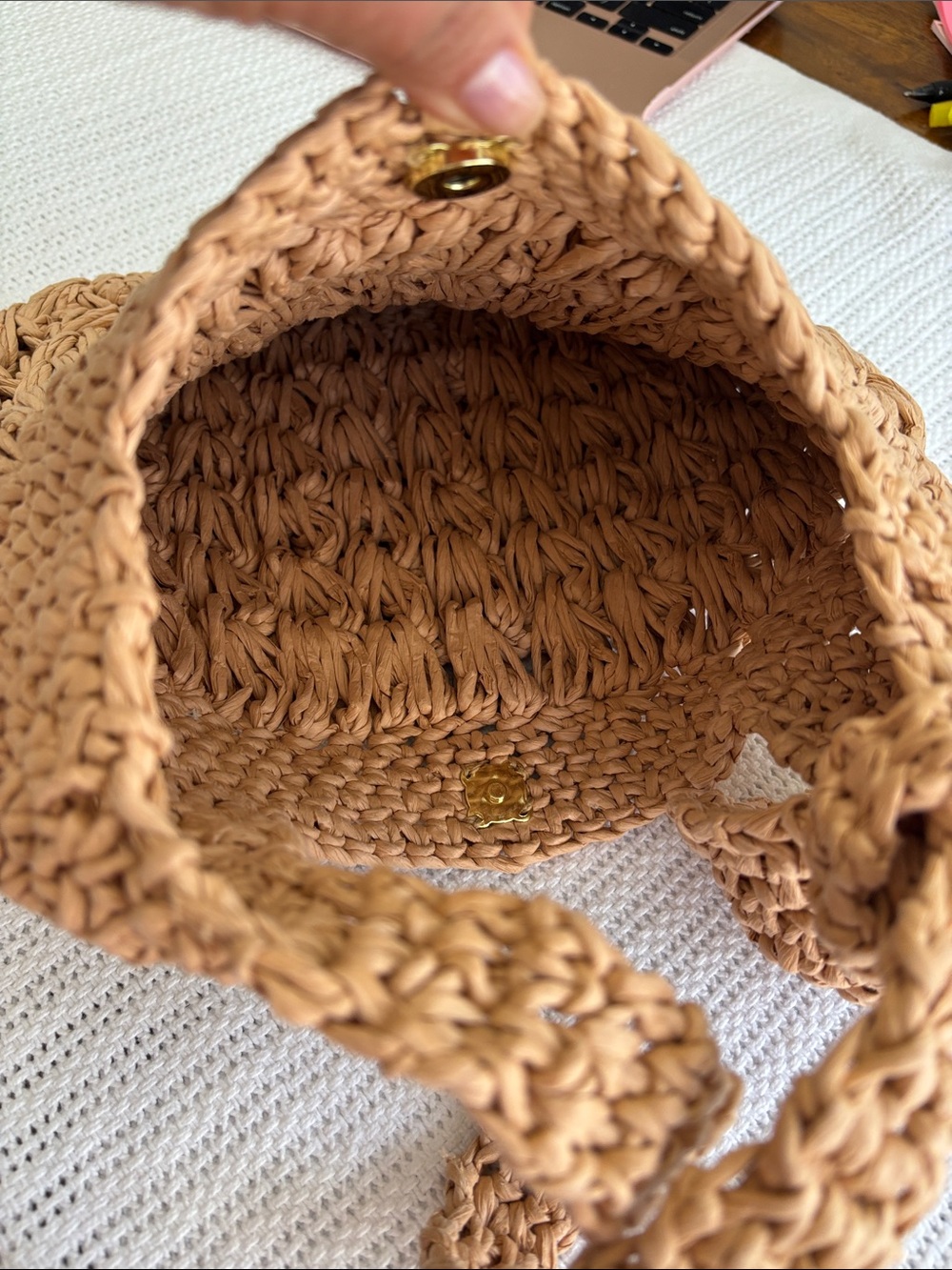 Antique Handwoven Crochet Shoulder Bag in Tan - Picture 6 of 6